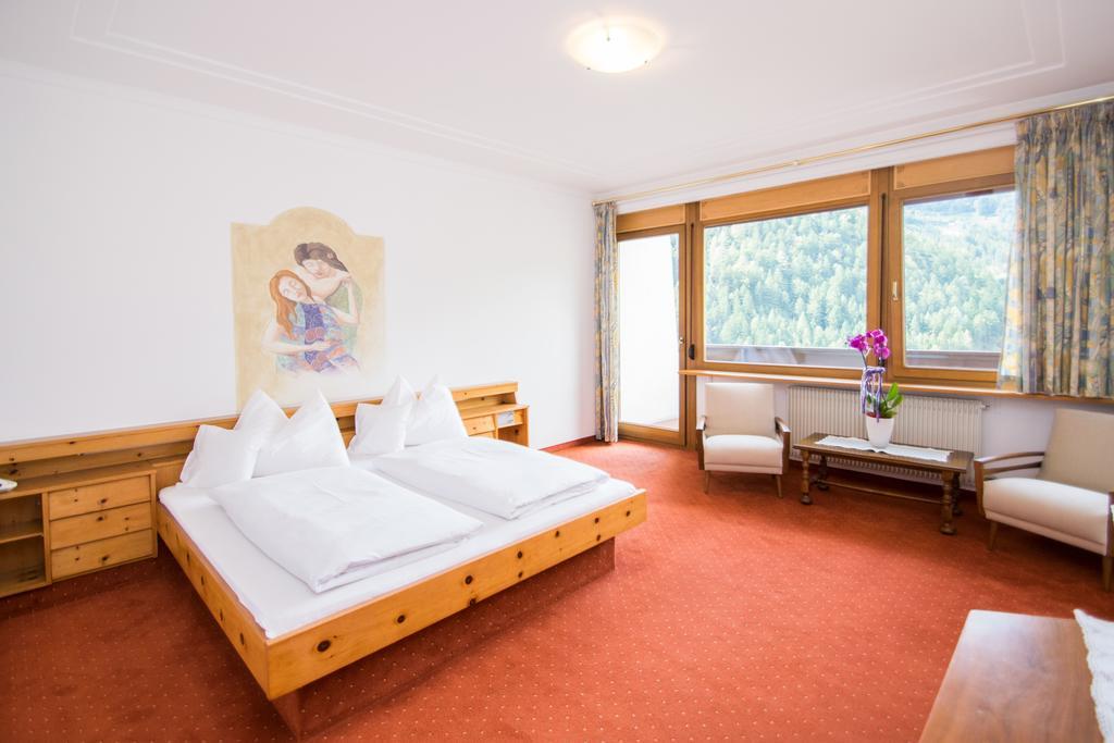 Das Bergland - Vital & Activity San Leonardo in Passiria Luaran gambar